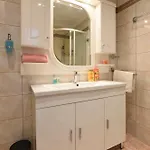 شقة Seafrontgardenhouse Nea Iraklitsa