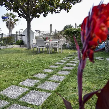 Seafrontgardenhouse Apartamento