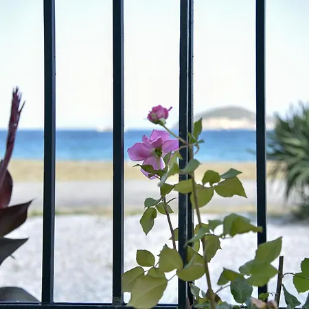 Seafrontgardenhouse Nea Iraklitsa