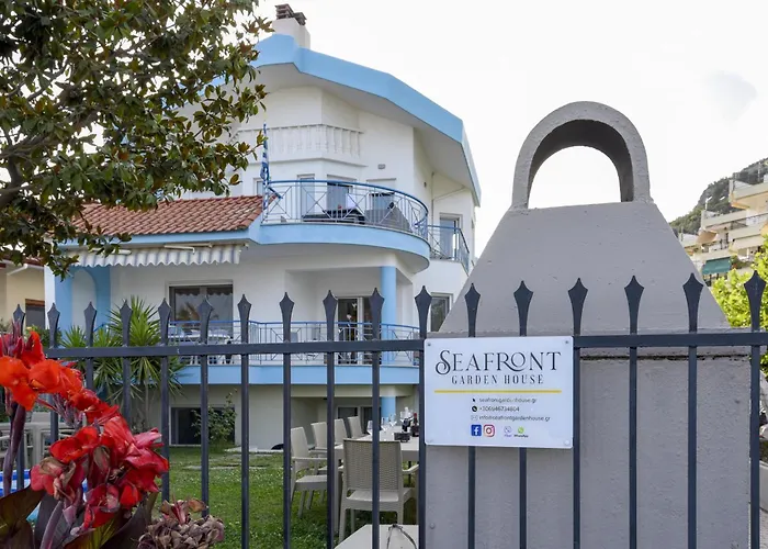 Seafrontgardenhouse